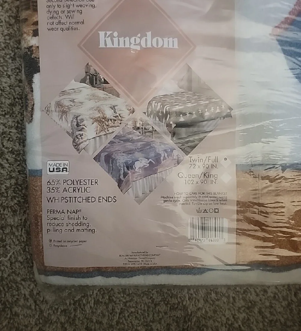 Kingdom USA vintage NOS cat Blanket